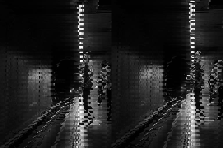 Sudden Blackout Leaves Hundreds Stranded on Downtown Transit Line